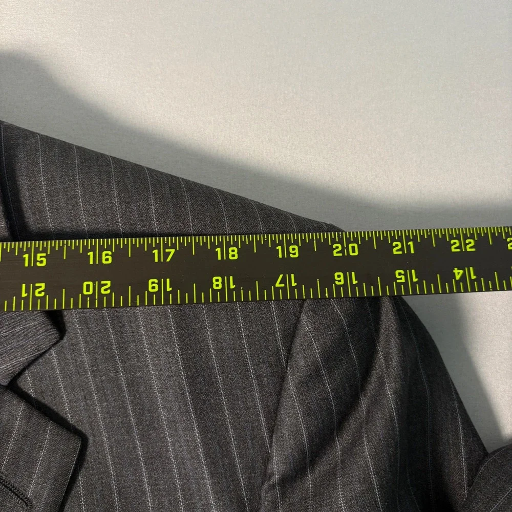 Jack Victor Loro Piana Zelander Wool Pinstripe Blazer 46R Charcoal Gray Men Coat